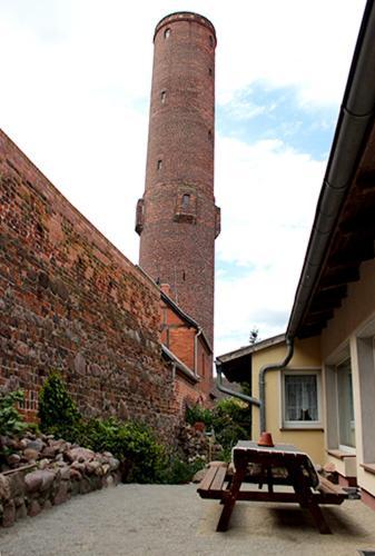Pension Am Schrotturm Bed & Breakfast Тангермюнде Екстер'єр фото